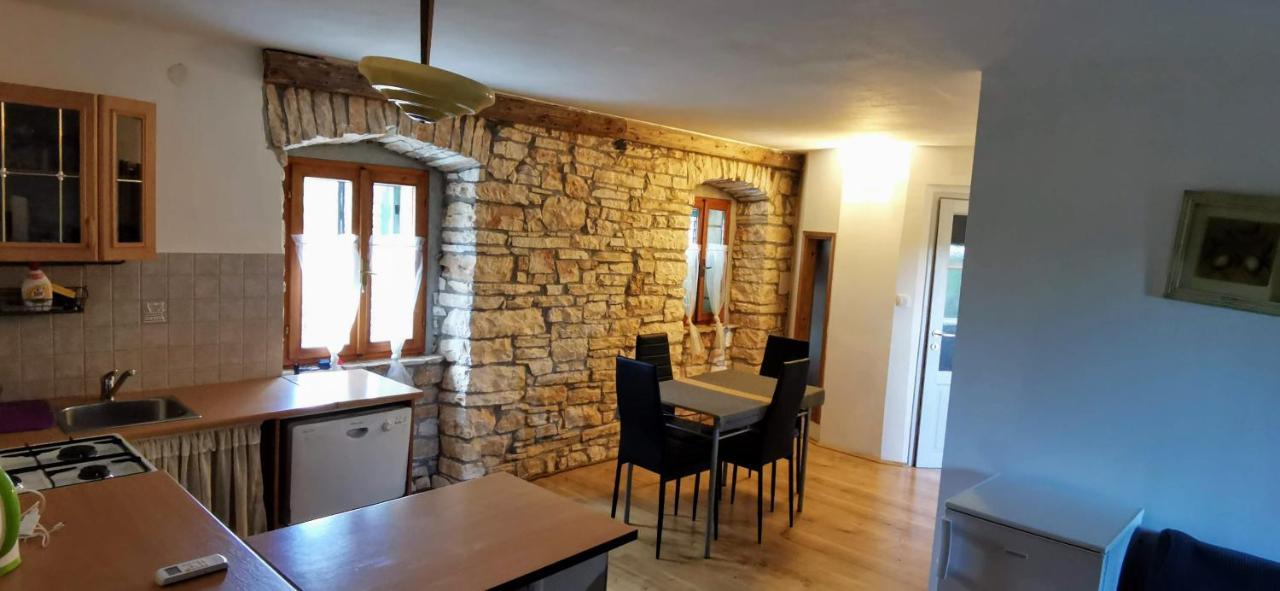 Eti And Mia Holiday Apartments Muntić Esterno foto