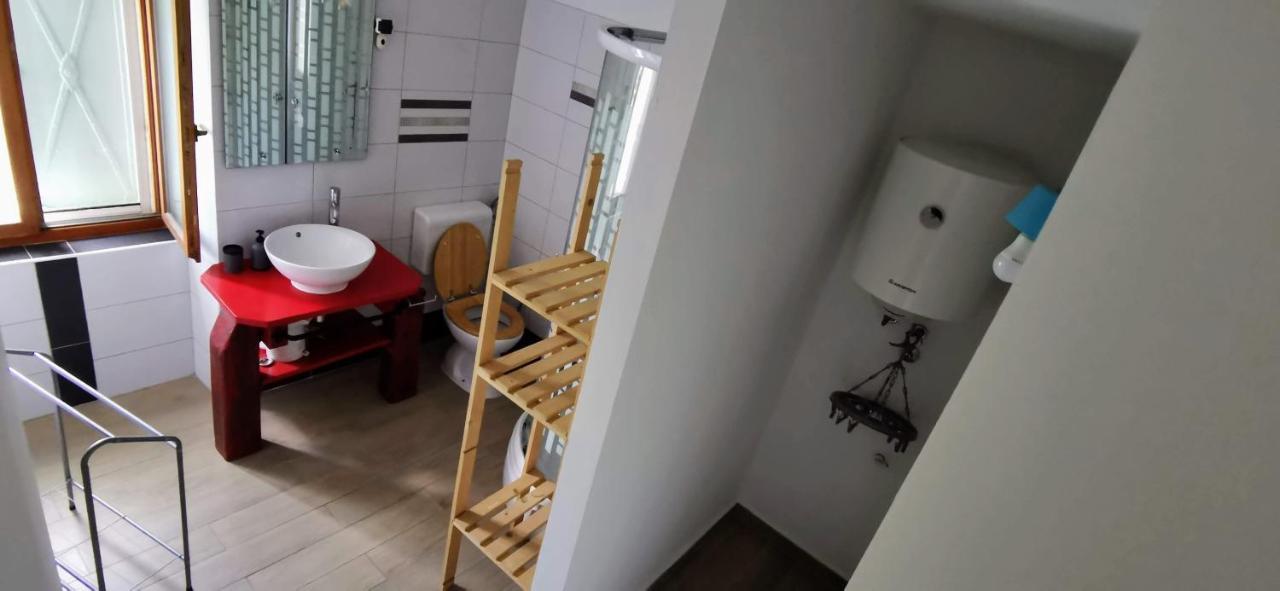 Eti And Mia Holiday Apartments Muntić Esterno foto